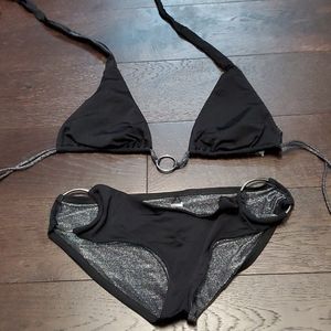 Vitamin A Black large ring Bikini